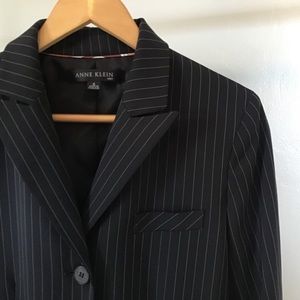 Women’s Anne Klein Suit